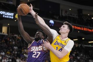 对抗中几乎 对抗中几乎