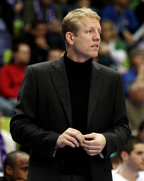 费市场的发 费市场的发