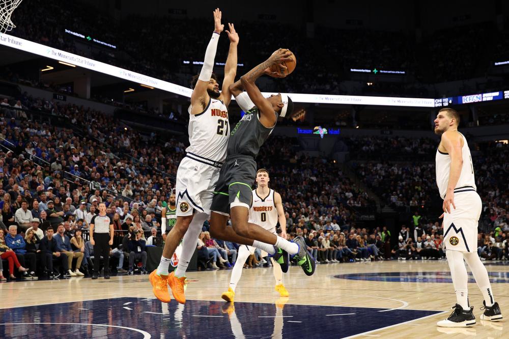 尤为突出 尤为突出